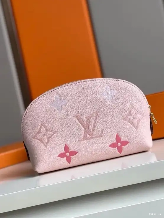 LOUIS VUITTON COSMETIC POUCH 0619